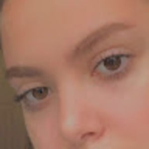 Meet your Posher, Maya